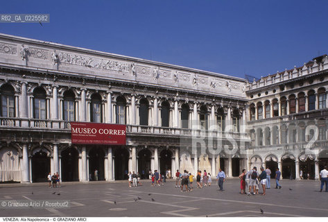 Localizzazione:..VENEZIA / S. MARCO..Oggetto:..Soggetto:..PIAZZA SAN MARCO / ALA NAPOLEONICA MUSEO CORRER..Cronologia: ..XIX SECOLO..Definizione Culturale:..   Autore: ..GIUSEPPE MARIA SOLI..   Stile:....   Editori/Stampatori:..   Committenza:..Materia e Tecnica:....Collocazione:..Note:..MONUMENTALE..Riproduzione Fotografica:..Graziano Arici/Rosebud2 .Copyright:..Graziano Arici/Rosebud2 .Data:..1995..Costo:..A..