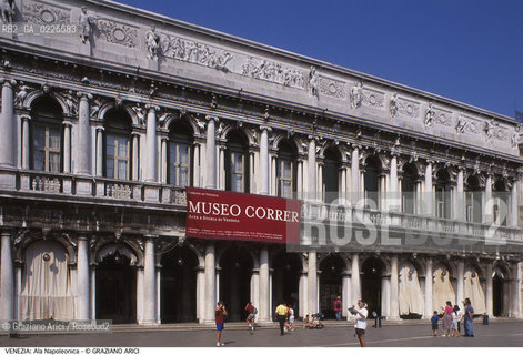 Localizzazione:..VENEZIA / S. MARCO..Oggetto:..Soggetto:..PIAZZA SAN MARCO / ALA NAPOLEONICA MUSEO CORRER..Cronologia: ..XIX SECOLO..Definizione Culturale:..   Autore: ..GIUSEPPE MARIA SOLI..   Stile:....   Editori/Stampatori:..   Committenza:..Materia e Tecnica:....Collocazione:..Note:..MONUMENTALE..Riproduzione Fotografica:..Graziano Arici/Rosebud2 .Copyright:..Graziano Arici/Rosebud2 .Data:..1995..Costo:..A..