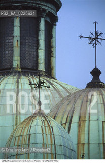 Localizzazione:..VENEZIA / S. CROCE..Oggetto:..Soggetto:..S. SIMEON PICCOLO / CUPOLA..Cronologia: ..XVIII SECOLO..Definizione Culturale:..   Autore: ..GIOVANNI SCALFAROTTO..   Stile:....   Editori/Stampatori:..   Committenza:..Materia e Tecnica:..RAME..Collocazione:..Note:..MONUMENTALE..Riproduzione Fotografica:..Graziano Arici/Rosebud2 .Copyright:..Graziano Arici/Rosebud2 .Data:..1995..Costo:..A..