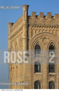 Localizzazione:..VENEZIA / ISOLA DELLA GIUDECCA..Oggetto:..Soggetto:..MULINO STUCKY..Cronologia: ..XIX XX SECOLO..Definizione Culturale:..   Autore: ..ERNEST WULLEKOPF..   Stile:....   Editori/Stampatori:..   Committenza:..Materia e Tecnica:..MATTONI..Collocazione:..Note:..MONUMENTALE ARCHEOLOGIA INDUSTRIALE..Riproduzione Fotografica:..Graziano Arici/Rosebud2 .Copyright:..Graziano Arici/Rosebud2 .Data:..1995..Costo:..A..