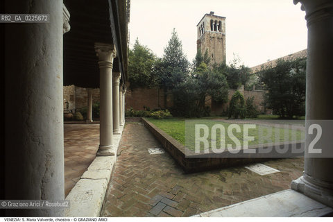 Localizzazione:..VENEZIA / CANNAREGIO..Oggetto:..Soggetto:..S. MARIA DELLA MISERICORDIA / VALVERDE / CHIOSTRO E CAMPANILE..Cronologia: ..XIII SECOLO..Definizione Culturale:..   Autore: ....   Stile:..GOTICO..   Editori/Stampatori:..   Committenza:..Materia e Tecnica:....Collocazione:..Note:..MONUMENTALE CHIESA ABBAZIA..Riproduzione Fotografica:..Graziano Arici/Rosebud2 .Copyright:..Graziano Arici/Rosebud2 .Data:..1990..Costo:..A..