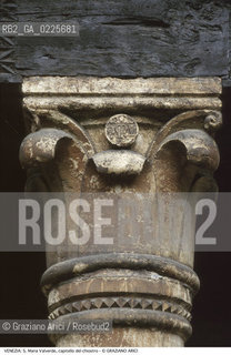 Localizzazione:..VENEZIA / CANNAREGIO..Oggetto:..Soggetto:..S. MARIA DELLA MISERICORDIA / VALVERDE / CAPITELLO DEL CHIOSTRO ..Cronologia: ..XIII SECOLO..Definizione Culturale:..   Autore: ....   Stile:..GOTICO..   Editori/Stampatori:..   Committenza:..Materia e Tecnica:....Collocazione:..Note:..MONUMENTALE CHIESA ABBAZIA..Riproduzione Fotografica:..Graziano Arici/Rosebud2 .Copyright:..Graziano Arici/Rosebud2 .Data:..1990..Costo:..A..