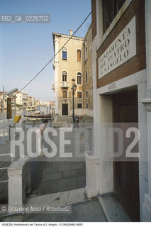 Localizzazione:..VENEZIA / S. MARCO..Oggetto:..Soggetto:..FONDAMENTA DEL TEATRO A S. ANGELO..Cronologia: ....Definizione Culturale:..   Autore: ....   Stile:....   Editori/Stampatori:..   Committenza:..Materia e Tecnica:....Collocazione:..Note:..MONUMENTALE..Riproduzione Fotografica:..Graziano Arici/Rosebud2 .Copyright:..Graziano Arici/Rosebud2 .Data:..1995..Costo:..A..