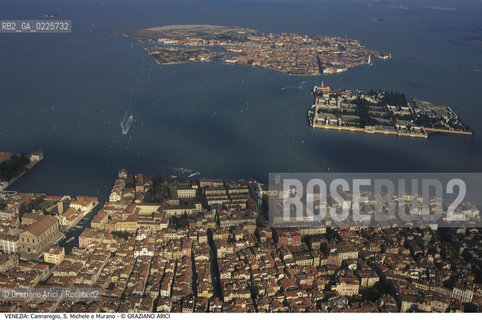Localizzazione:..VENEZIA..Oggetto:..Soggetto:..CANNAREGIO ISOLE DI S. MICHELE E MURANO / CIMITERO..Cronologia: ....Definizione Culturale:..   Autore: ....   Stile:....   Editori/Stampatori:..   Committenza:..Materia e Tecnica:....Collocazione:..Note:..MONUMENTALE DALL ALTO AEREA..Riproduzione Fotografica:..Graziano Arici/Rosebud2 .Copyright:..Graziano Arici/Rosebud2 .Data:..1996..Costo:..A..