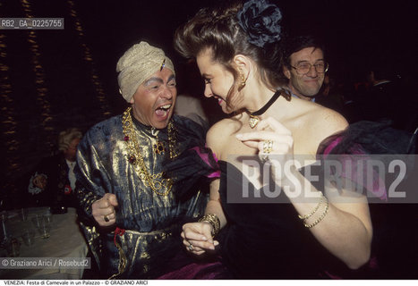 Localizzazione:..VENEZIA..Oggetto:..Soggetto:..FESTA IN MASCHERA DI CARNEVALE IN UN PALAZZO..Cronologia: ....Definizione Culturale:..   Autore: ....   Stile:....   Editori/Stampatori:..   Committenza:..Materia e Tecnica:....Collocazione:..Note:....Riproduzione Fotografica:..Graziano Arici/Rosebud2 .Copyright:..Graziano Arici/Rosebud2 .Data:..1986..Costo:..A..