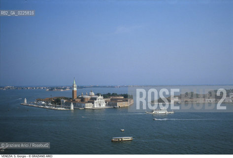 Localizzazione:..VENEZIA / S. MARCO..Oggetto:..Soggetto:..ISOLA DI S. GIORGIO MAGGIORE E BACINO..Cronologia: ....Definizione Culturale:..   Autore: ....   Stile:....   Editori/Stampatori:..   Committenza:..Materia e Tecnica:....Collocazione:..Note:..MONUMENTALE DALL ALTO..Riproduzione Fotografica:..Graziano Arici/Rosebud2 .Copyright:..Graziano Arici/Rosebud2 .Data:..1995..Costo:..A..