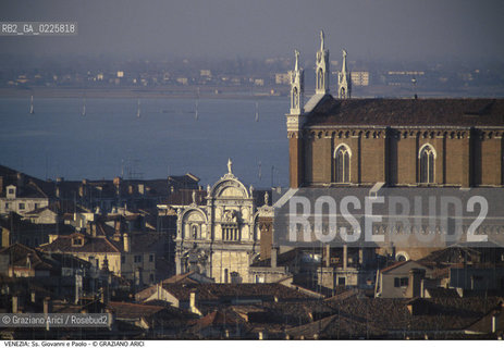 Localizzazione:..VENEZIA / CASTELLO..Oggetto:..Soggetto:..SS. GIOVANNI E PAOLO E CAMPALTO..Cronologia: ....Definizione Culturale:..   Autore: ....   Stile:....   Editori/Stampatori:..   Committenza:..Materia e Tecnica:....Collocazione:..Note:..MONUMENTALE DALL ALTO..Riproduzione Fotografica:..Graziano Arici/Rosebud2 .Copyright:..Graziano Arici/Rosebud2 .Data:..1996..Costo:..A..