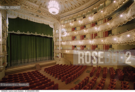 Localizzazione:..VENEZIA / S. MARCO..Oggetto:..Soggetto:..TEATRO CARLO GOLDONI / SALA..Cronologia: ..XX SECOLO..Definizione Culturale:..   Autore: ..VITTORIO MORPURGO..   Stile:....   Editori/Stampatori:..   Committenza:..Materia e Tecnica:....Collocazione:..Note:..MONUMENTALE..Riproduzione Fotografica:..Graziano Arici/Rosebud2 .Copyright:..Graziano Arici/Rosebud2 .Data:..1995..Costo:..A..