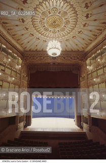 Localizzazione:..VENEZIA / S. MARCO..Oggetto:..Soggetto:..TEATRO CARLO GOLDONI / SALA E PALCOSCENICO..Cronologia: ..XX SECOLO..Definizione Culturale:..   Autore: ..VITTORIO MORPURGO..   Stile:....   Editori/Stampatori:..   Committenza:..Materia e Tecnica:....Collocazione:..Note:..MONUMENTALE..Riproduzione Fotografica:..Graziano Arici/Rosebud2 .Copyright:..Graziano Arici/Rosebud2 .Data:..1995..Costo:..A..