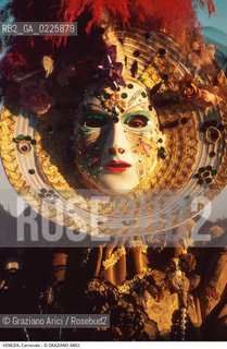 Localizzazione:..VENEZIA..Oggetto:..Soggetto:..CARNEVALE MASCHERA..Cronologia: ....Definizione Culturale:..   Autore: ....   Stile:....   Editori/Stampatori:..   Committenza:..Materia e Tecnica:....Collocazione:..Note:....Riproduzione Fotografica:..Graziano Arici/Rosebud2 .Copyright:..Graziano Arici/Rosebud2 .Data:..1990..Costo:..A..