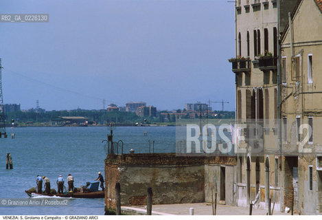 Localizzazione:..VENEZIA / CANNAREGIO..Oggetto:..Soggetto:..S. GIROLAMO CAMPALTO..Cronologia:.. ..Definizione Culturale:..   Autore:  ..   Stile: ..   Editori/Stampatori:..   Committenza:..Materia e Tecnica:..Collocazione:..Note:..CALLI CAMPI E PONTI..Riproduzione Fotografica:..Copyright:..Graziano Arici/Rosebud2 .Data:..1982..Costo:..A