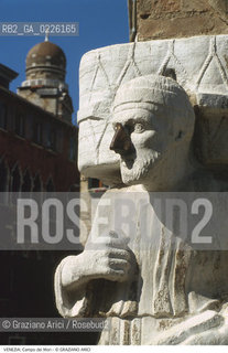 Caption: Localizzazione:..VENEZIA / CANNAREGIO..Oggetto:..Soggetto:..CAMPO DEI MORI..Cronologia: ..XIII SECOLO..Definizione Culturale:..   Autore: ..   Stile:..   Editori/Stampatori:..   Committenza:..Materia e Tecnica:..Collocazione:..Note:..CALLI CAMPI PONTI..Riproduzione Fotografica:..Graziano Arici/Rosebud2 .Copyright:..Graziano Arici/Rosebud2 .Data:..1990..Costo:..A