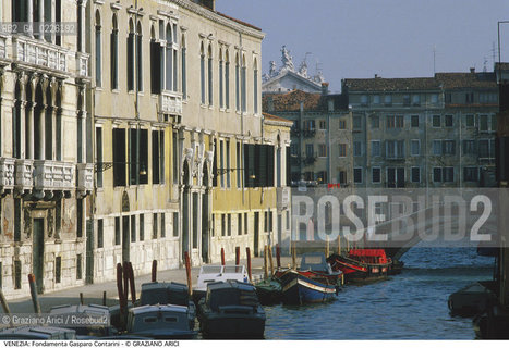 Localizzazione:..VENEZIA / CANNAREGIO..Oggetto:..Soggetto:..FONDAMENTA GASPARO CONTARINI E RIO DELLA MADONNA DELL ORTO..Cronologia:.. ..Definizione Culturale:..   Autore:  ..   Stile: ..   Editori/Stampatori:..   Committenza:..Materia e Tecnica:..Collocazione:..Note:..CALLI CAMPI E PONTI..Riproduzione Fotografica:..Copyright:..Graziano Arici/Rosebud2 .Data:..1990..Costo:..A