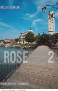 Localizzazione:..VENEZIA / CASTELLO..Oggetto:..Soggetto:..S. PIETRO DI CASTELLO..Cronologia:.. ..Definizione Culturale:..   Autore:  ..   Stile: ..   Editori/Stampatori:..   Committenza:..Materia e Tecnica:..Collocazione:..Note:..CALLI CAMPI E PONTI..Riproduzione Fotografica:..Copyright:..Graziano Arici/Rosebud2 .Data:..1990..Costo:..A