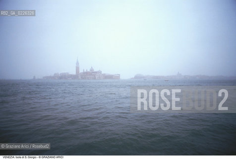 Localizzazione:..VENEZIA / S. MARCO..Oggetto:..Soggetto:..ISOLA DI S. GIORGIO MAGGIORE / BACINO SAN MARCO..Cronologia: ....Definizione Culturale:..   Autore:....   Stile:..   Editori/Stampatori:..   Committenza:..Materia e Tecnica:....Collocazione:..Note:..INVERNO..Riproduzione Fotografica:..Copyright:..Graziano Arici/Rosebud2 .Data:..1992..Costo:..A