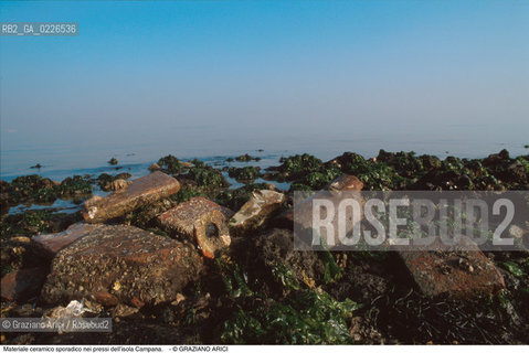 Caption: Nome:..BARENA SITO DI SAN MARCO IN BOCCALAMA....Localizzazione:..VENEZIA /  LAGUNA SUD..VENICE /  THE SOUTH LAGOON..Soggetto:..Materiale ceramico sporadico nei pressi dell’isola Campana...ARCHEOLOGIA..Cronologia:......Autore:......Stile:......Editori Stampatori:......Committenza:......Materia e Tecnica:......Collocazione:......Note:....Riproduzione Fotografica:..Graziano Arici/Rosebud2 ...Copyright:..Graziano Arici / rosebud2/....Data:..1993....Costo:..A....Key:..ISOLE ABBANDONATE..UNINHABITED ISLANDS