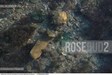 Caption: Nome:..BARENA SITO DI SAN MARCO IN BOCCALAMA....Localizzazione:..VENEZIA /  LAGUNA SUD..VENICE /  THE SOUTH LAGOON..Soggetto:..Materiale ceramico sporadico nei pressi dell’isola Campana...ARCHEOLOGIA..Cronologia:......Autore:......Stile:......Editori Stampatori:......Committenza:......Materia e Tecnica:......Collocazione:......Note:....Riproduzione Fotografica:..Graziano Arici/Rosebud2 ...Copyright:..Graziano Arici / rosebud2/....Data:..1993....Costo:..A....Key:..ISOLE ABBANDONATE..UNINHABITED ISLANDS