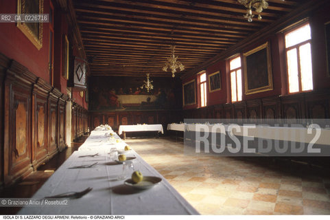 Localizzazione:..VENEZIA / LAGUNA SUD..Oggetto:..Soggetto:..ISOLA DI S. LAZZARO DEGLI ARMENI / REFETTORIO CONVENTO / GEORGE BYRON..Cronologia: ..XVIII SECOLO..Definizione Culturale:..   Autore:....   Stile:..   Editori/Stampatori:..   Committenza:..Materia e Tecnica:....Collocazione:..Note:..LIDO..Riproduzione Fotografica:..Copyright:..Graziano Arici/Rosebud2 .Data:..1990..Costo:..A