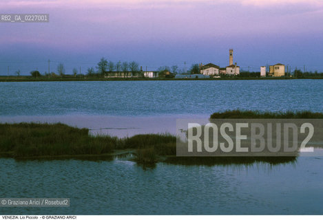 Localizzazione:..VENEZIA / LAGUNA NORD..Oggetto:..Soggetto:..LIO PICCOLO / BARENE..Cronologia: ....Definizione Culturale:..   Autore:....   Stile:..   Editori/Stampatori:..   Committenza:..Materia e Tecnica:....Collocazione:..Note:..LAGUNA - PESCA..Riproduzione Fotografica:..Copyright:..Graziano Arici/Rosebud2 .Data:..1995..Costo:..A