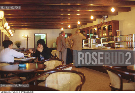 Localizzazione:..VENEZIA / ISOLA DELLA GIUDECCA..Oggetto:..Soggetto:..HARRY  S DOLCI / RISTORANTE..Cronologia: ....Definizione Culturale:..   Autore:....   Stile:..   Editori/Stampatori:..   Committenza:..Materia e Tecnica:....Collocazione:..Note:..BAR CAFFE OSTERIE..Riproduzione Fotografica:..Copyright:..Graziano Arici/Rosebud2 .Data:..1994..Costo:..A