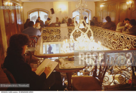 Localizzazione:..VENEZIA / S. MARCO..Oggetto:..Soggetto:..CAFFE LAVENA / RICHARD WAGNER..Cronologia: ....Definizione Culturale:..   Autore:....   Stile:..   Editori/Stampatori:..   Committenza:..Materia e Tecnica:....Collocazione:..Note:..BAR CAFFE OSTERIE..Riproduzione Fotografica:..Copyright:..Graziano Arici/Rosebud2 .Data:..1994..Costo:..A