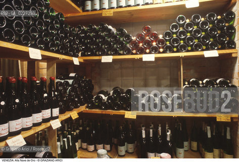 VENEZIA ENOTECA ALLA NAVE DE ORO © 2003 Graziano Arici/Rosebud2 VINO