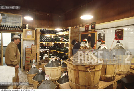 VENEZIA ENOTECA ALLA NAVE DE ORO © 2003 Graziano Arici/Rosebud2 VINO