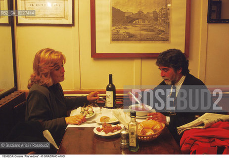 Localizzazione:..VENEZIA / CANNAREGIO..Oggetto:..Soggetto:..OSTERIA ALLA VEDOVA..Cronologia: ....Definizione Culturale:..   Autore:....   Stile:..   Editori/Stampatori:..   Committenza:..Materia e Tecnica:....Collocazione:..Note:..BAR CAFFE OSTERIE..Riproduzione Fotografica:..Copyright:..Graziano Arici/Rosebud2 .Data:..1996..Costo:..A