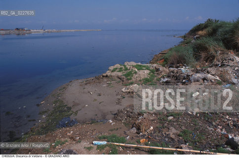 Localizzazione:..CHIOGGIA..Oggetto:..Soggetto:..DISCARICA DI VALDARIO / INQUINAMENTO..Cronologia: ....Definizione Culturale:..   Autore:....   Stile:..   Editori/Stampatori:..   Committenza:..Materia e Tecnica:....Collocazione:..Note:..DISCARICHE..Riproduzione Fotografica:..Copyright:..Graziano Arici/Rosebud2 .Data:..1998..Costo:..A