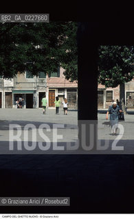 Caption: Nome:..GHETTO NOVO : SOTTOPORTICO  ....Localizzazione:..VENEZIA / CANNAREGIO / GHETTO NOVO..VENICE / CANNAREGIO  / GHETTO NOVO..Soggetto:..CAMPO DEL GHETTO NOVO / SOTTOPORTICO  ..CAMPO DEL GHETTO NOVO  / SOTTOPORTICO   ..Cronologia:......Autore:......Stile:......Editori Stampatori:......Committenza:......Materia e Tecnica:......Collocazione:......Note:......Riproduzione Fotografica:..Graziano Arici/Rosebud2  ....Copyright:..Graziano Arici/Rosebud2/  ....Data:..1994....Costo:..A....Key:..GHETTO NOVO  ESTERNI  ..EXTERIORS
