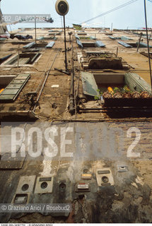 Caption: Nome:..GHETTO VECCHIO : CASE....Localizzazione:..VENEZIA / CANNAREGIO / GHETTO VECCHIO  ..VENICE / CANNAREGIO  / GHETTO VECCHIO   ..Soggetto:..CASE / CAMPANELLI  ..HOUSES / DOORBELLS  ..Cronologia:......Autore:......Stile:......Editori Stampatori:......Committenza:......Materia e Tecnica:......Collocazione:......Note:......Riproduzione Fotografica:..Graziano Arici/Rosebud2  ....Copyright:..Graziano Arici/Rosebud2/  ....Data:..1994....Costo:..A....Key:..GHETTO VECCHIO  ESTERNI  ..EXTERIORS