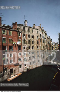 Nome:..GHETTO NOVO : CASE  ....Localizzazione:..VENEZIA / CANNAREGIO / GHETTO NOVO..VENICE / CANNAREGIO  / GHETTO NOVO  ..Soggetto:..CASE  ..HOUSES  ..Cronologia:......Autore:......Stile:......Editori Stampatori:......Committenza:......Materia e Tecnica:......Collocazione:......Note:......Riproduzione Fotografica:..Graziano Arici/Rosebud2  ....Copyright:..Graziano Arici/Rosebud2/  ....Data:..1994....Costo:..A....Key:..GHETTO NOVO  ESTERNI  ..EXTERIORS  ..
