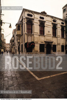 Nome:..CAMPIELLO DELLE SCUOLE : SCUOLA LEVANTINA..   ..Localizzazione:..VENEZIA / CANNAREGIO / GHETTO VECCHIO / SCUOLA LEVANTINA  ..VENICE /  CANNAREGIO / GHETTO VECCHIO  /  SCUOLA LEVANTINA  ..Soggetto:..FACCIATA / POZZO  ..FACADE / WELL  ..Cronologia:..SEC. XVI / SECONDO QUARTO / 1538 (?) / COMPLETAMENTE RIEDIFICATA NEL SEC. XVII METÀ  ..SEC. XVI / 1538 (?) /COMPLETELY REBUILT IN THE XVII CENTURY    ..Autore:..LONGHENA BALDASSARRE / MANIERA  ..LONGHENA BALDASSARRE / STYLE  ..Stile:..BAROCCO ..BAROQUE  ..Editori Stampatori:......Committenza:......Materia e Tecnica:......Collocazione:......Note:......Riproduzione Fotografica:  ..Graziano Arici/Rosebud2 ....Copyright:..Graziano Arici/Rosebud2/....Data:..1994 ....Costo:..A....Key:..CHIESA  ESTERNI  ..CHURCH  EXTERIORS   ..