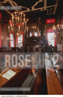 Nome:..SCUOLA LEVANTINA : SCUOLA LEVANTINA : INTERNO VERSO LA BIMÀ..   ..Localizzazione:..VENEZIA / CANNAREGIO / GHETTO VECCHIO / SCUOLA LEVANTINA  ..VENICE /  CANNAREGIO / GHETTO VECCHIO  /  SCUOLA LEVANTINA  ..Soggetto:..INTERNO VERSO LA BIMÀ / ARREDI LIGNEI  ..INTERIOR TOWARDS BIMAH / WOODEN FURNITURE  ..Cronologia:..SEC. XVI / SECONDO QUARTO / 1538 (?) / COMPLETAMENTE RIEDIFICATA NEL SEC. XVII METÀ  ..SEC. XVI / 1538 (?) /COMPLETELY REBUILT IN THE XVII CENTURY    ..Autore:..LONGHENA BALDASSARRE / MANIERA  ..LONGHENA BALDASSARRE / STYLE  ..Stile:..BAROCCO ..BAROQUE  ..Editori Stampatori:......Committenza:......Materia e Tecnica:......Collocazione:......Note:......Riproduzione Fotografica:  ..Graziano Arici/Rosebud2 ....Copyright:..Graziano Arici/Rosebud2/....Data:..1994 ....Costo:..A....Key:..CHIESA  ..CHURCH   ..