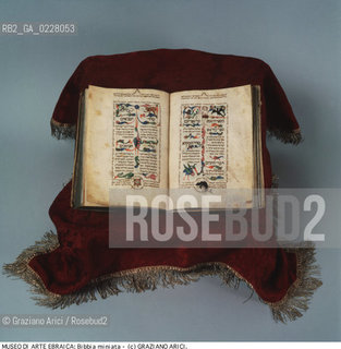 Nome:.. MUSEO DI ARTE EBRAICA : BIBBIA MINIATA..   ..Localizzazione:..VENEZIA / CANNAREGIO / CAMPO DEL GHETTO NOVO 2902/B / MUSEO DI ARTE EBRAICA  ..VENICE / CANNAREGIO / CAMPO GHETTO NOVO  2902/B / THE MUSEUM OF JEWISH ART     ..Soggetto:..BIBBIA MINIATA  ..MINIATURE BIBLE  ..Cronologia:..SEC. XIV/XV FINE/INIZIO / 1398-1405  ..XIVI XV CENTURY  / 1398-1405   ..Autore:..DANIELE FIGLIO DEL MEDICO SAMUELE FIGLIO DI DANIEL DAJAN  ..DANIEL SON OF THE DOCTOR SAMUEL SON OF DANIELE DAJAN     ..Stile:......Editori Stampatori:......Committenza:......Materia e Tecnica:..PERGAMENA  ..MANUSCRIPT ON PARCHMENT  ..Collocazione:......Note:......Riproduzione Fotografica:  ..Graziano Arici/Rosebud2 ....Copyright:..Graziano Arici/Rosebud2/....Data:..1994 ....Costo:..A....Key:..MUSEI  OGGETTI   ..MUSEUMS  OBJECTS..