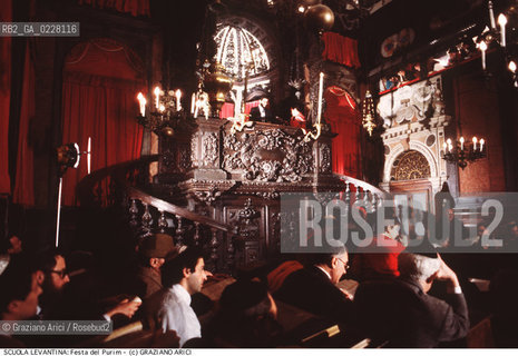 Nome:.. SCUOLA LEVANTINA : PREGHIERA DURANTE IL PURIM..   ..Localizzazione:..VENEZIA / CANNAREGIO / GHETTO VECCHIO / SCUOLA LEVANTINA  ..VENICE /  CANNAREGIO / GHETTO VECCHIO / SCUOLA  LEVANTINA    ..Soggetto:..SINAGOGA / RELIGIONE EBRAICA / PREGHIERA DURANTE IL PURIM  ..SYNAGOGUE / JEWISH RELIGION / PRAYER DURING THE PURIM   ..Cronologia:..  ....Autore:......Stile:......Editori Stampatori:......Committenza:......Materia e Tecnica:......Collocazione:......Note:......Riproduzione Fotografica:  ..Graziano Arici/Rosebud2 ....Copyright:..Graziano Arici/Rosebud2/....Data:..1994 ....Costo:..A....Key:..RITI..RITES..