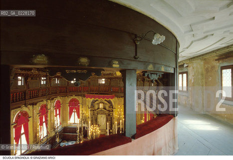 Caption: Nome:..SCUOLA GRANDE SPAGNOLA : MATRONEO..     ..Localizzazione:..VENEZIA / CANNAREGIO / GHETTO VECCHIO / SINAGOGA / SCUOLA GRANDE SPAGNOLA   ..VENICE / CANNAREGIO /  GHETTO VECCHIO / SYNAGOGUE / SCUOLA GRANDE SPAGNOLA   ..Soggetto:..MATRONEO  ..WOMENS GALLERY    ..Cronologia:..SEC. XVI SECONDA METÀ / RIEDIFICATA NEL SEC. XVII PRIMA METÀ   ..XVIth CENTURY / REBUILT IN THE XVIIth CENTURY  ..Autore:..LONGHENA BALDASSARRE / MANIERA    ..LONGHENA BALDASSARRE / STYLE     ..Stile:..BAROCCO  ..BAROQUE    ..Editori Stampatori:......Committenza:......Materia e Tecnica:......Collocazione:......Note:......Riproduzione Fotografica:  ..Graziano Arici/Rosebud2 ....Copyright:..Graziano Arici/Rosebud2/....Data:..1994 ....Costo:..A....Key:..CHIESA..CHURCH