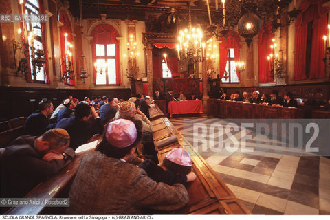 Nome:..SCUOLA GRANDE SPAGNOLA : RIUNIONE NELLA SINAGOGA..     ..Localizzazione:..VENEZIA / CANNAREGIO / GHETTO VECCHIO / SINAGOGA / SCUOLA GRANDE SPAGNOLA   ..VENICE / CANNAREGIO /  GHETTO VECCHIO / SYNAGOGUE / SCUOLA GRANDE SPAGNOLA     ..Soggetto:..RIUNIONE NELLA SINAGOGA  ..MEETING IN THE SINAGOGUE  ..Cronologia:..SEC. XVI SECONDA METÀ / RIEDIFICATA NEL SEC. XVII PRIMA METÀ   ..XVIth CENTURY / REBUILT IN THE XVIIth CENTURY    ..Autore:..LONGHENA BALDASSARRE / MANIERA    ..LONGHENA BALDASSARRE / STYLE   ..Stile:..BAROCCO  ..BAROQUE   ..Editori Stampatori:......Committenza:......Materia e Tecnica:......Collocazione:......Note:......Riproduzione Fotografica:  ..Graziano Arici/Rosebud2 ....Copyright:..Graziano Arici/Rosebud2/....Data:..1994 ....Costo:..A....Key:..RITI..RITES..