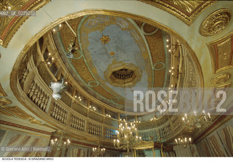 Caption: Nome:.. SCUOLA GRANDE TEDESCA : SOFFITTO E MATRONEO..   ..Localizzazione:..VENEZIA / CANNAREGIO / CAMPO DEL GHETTO NOVO / SINAGOGA / SCUOLA GRANDE TEDESCA  ..VENICE / CANNAREGIO / CAMPO GHETTO NOVO / SYNAGOGUE / SCUOLA GRANDE TEDESCA    ..Soggetto:..SOFFITTO E MATRONEO  ..CEILING AND WOMENS GALLERY   ..Cronologia:..SEC. XVII  TERZO QUARTO /1672 / RIEDIFICATA NEL SEC. XVIII SECONDO QUARTO / 1732-33   ..XVIIth CENTURY / 1672 / REBUILT IN THE XVIIIth CENTURY / 1732-33    ..Autore:......Stile:..BAROCCO  ..BAROQUE  ..Editori Stampatori:......Committenza:..CIVIDALE MENACHEM FIGLIO DEL RABBINO JOSEPH  ..CIVIDALE MENACHEM SON OF RABBI JOSEPH  ..Materia e Tecnica:....Collocazione:......Note:......Riproduzione Fotografica:  ..Graziano Arici/Rosebud2 ....Copyright:..Graziano Arici/Rosebud2/....Data:..1994 ......Costo:..A....Key:..CHIESA..CHURCH