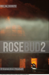 Caption: Nome: ..GRAN TEATRO LA FENICE..Descrizione: ..IL TEATRO IL GIORNO DURANTE LINCENDIO / VENEZIA..Credit: ..Graziano Arici/Rosebud2/..Costo: ..B..Nazione: ..ITALIA..Città: ..VENEZIA..Data: ..29/01/1996