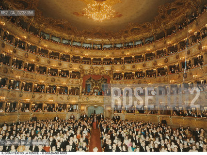 Caption: Nome: ..GRAN TEATRO LA FENICE..Descrizione: ..SALA / VENEZIA..Credit: ..Graziano Arici/Rosebud2/..Costo: ..A..Nazione: ..ITALIA..Città: ..VENEZIA..Data: ..1965 ca...La cessione dei diritti di questa immagine si intende per quanto di nostra competenza. Non comprende invece le eventuali spese  relative a diritti che potranno essere richiesti dagli Enti o persone fisiche cui appartengono eventualmente i soggetti  ripresi. Tali costi, ove necessari, e l’espletamento di qualsivoglia pratica di richiesta di concessione del permesso di pubblicazione sono esclusivamente a carico e a cura del soggetto acquirente di questa immagine.