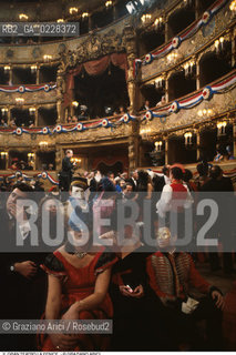 Caption: Nome: ..GRAN TEATRO LA FENICE..Descrizione: ..SALA FESTA DI CARNEVALE / VENEZIA..Credit: ..Graziano Arici/Rosebud2/..Costo: ..A..Nazione: ..ITALIA..Città: ..VENEZIA..Data: ..1985 ca.