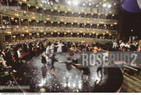 Caption: Nome: ..GRAN TEATRO LA FENICE..Descrizione: ..SALA FESTA DI CARNEVALE / VENEZIA..Credit: ..Graziano Arici/Rosebud2/..Costo: ..A..Nazione: ..ITALIA..Città: ..VENEZIA..Data: ..1985 ca.