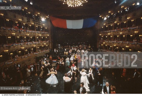 Caption: Nome: ..GRAN TEATRO LA FENICE..Descrizione: ..SALA FESTA DI CARNEVALE / VENEZIA BALLO..Credit: ..Graziano Arici/Rosebud2/..Costo: ..A..Nazione: ..ITALIA..Città: ..VENEZIA..Data: ..1985 ca.