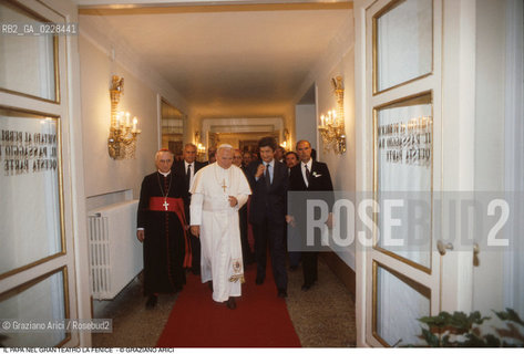 Caption: Nome: ..GRAN TEATRO LA FENICE..Descrizione: ..IL PAPA GIOVANNI PAOLO II - KAROL WOJTYLA  / VENEZIA CARDINALE MARCO CE SINDACO MARIO RIGO..Credit: ..Graziano Arici/Rosebud2/..Costo: ..A..Nazione: ..ITALIA..Città: ..VENEZIA..Data: ..16/06/1985
