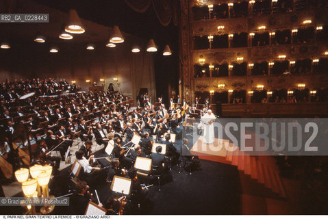 Caption: Nome: ..GRAN TEATRO LA FENICE..Descrizione: ..IL PAPA GIOVANNI PAOLO II - KAROL WOJTYLA  / VENEZIA..Credit: ..Graziano Arici/Rosebud2/..Costo: ..A..Nazione: ..ITALIA..Città: ..VENEZIA..Data: ..16/06/1985