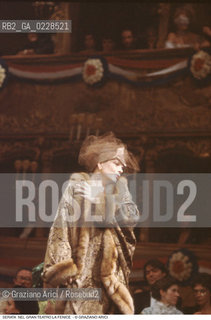 Caption: Nome: ..GRAN TEATRO LA FENICE..Descrizione: ..SALA FESTA DI CARNEVALE / VENEZIA RAINA KABAIVANSKA..Credit: ..Graziano Arici/Rosebud2/..Costo: ..A..Nazione: ..ITALIA..Città: ..VENEZIA..Data: ..1985 ca.