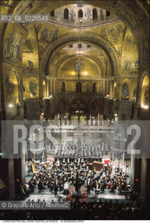 Caption: Nome: ..GRAN TEATRO LA FENICE..Descrizione: ..CONCERTO PER I 900 ANNI DELLA BASILICA DI SAN MARCO / VENEZIA..Credit: ..Graziano Arici/Rosebud2/..Costo: ..A..Nazione: ..ITALIA..Città: ..VENEZIA..Data: ..1997