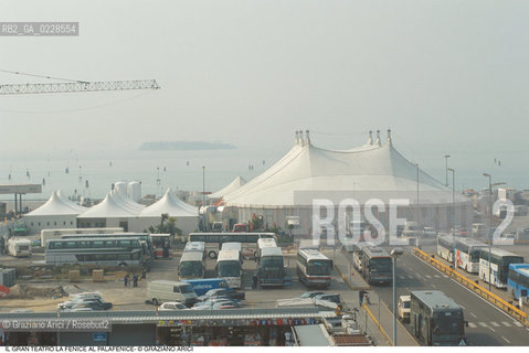 Caption: Nome: ..GRAN TEATRO LA FENICE..Descrizione: ..COSTRUZIONE DEL PALAFENICE / TRONCHETTO..Credit: ..Graziano Arici/Rosebud2/..Costo: ..A..Nazione: ..ITALIA..Città: ..VENEZIA..Data: ..1996