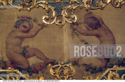 Nome: ..GRAN TEATRO LA FENICE..Descrizione: ..DECORAZIONE DI UN PALCO / VENEZIA..Credit: ..Graziano Arici/Rosebud2/..Costo: ..A..Nazione: ..ITALIA..Città: ..VENEZIA..Data: ..1985 ca...